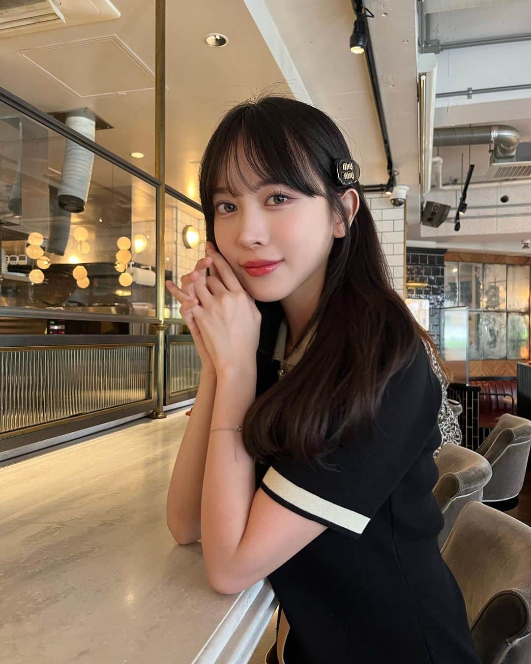 のインスタグラム：「なんかガーリーだった昨日🫤🖤」