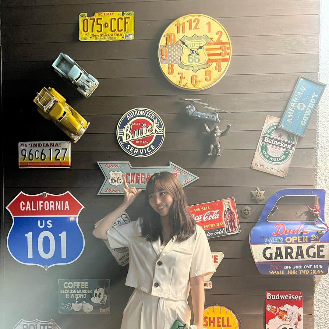 杉岡泉美のインスタグラム：「個人練に行って、夜にがっつりしたものが食べたくなりハンバーガーを食べに行きました🍔🍟✨ 美味しかった〜私好みのハンバーガーでした😋」