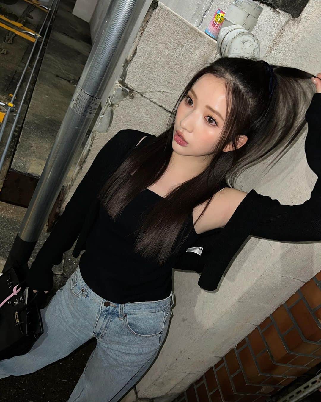 南りほのインスタグラム：「📸🖤」