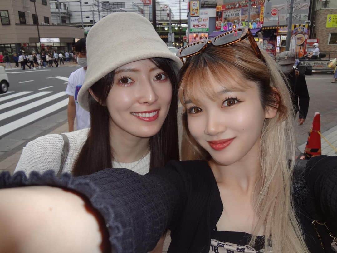 日下部美愛のインスタグラム：「マブと新大久保デート🫶🏻⁡ ⁡ ⁡ #selfie #黒髪 #黒髪ロング  #動漫 #粉我 #角色扮演 扮演 #时装 #时装模特 #自拍 #animegirl #instagood #followforfollowback #japan  #idol #followme」