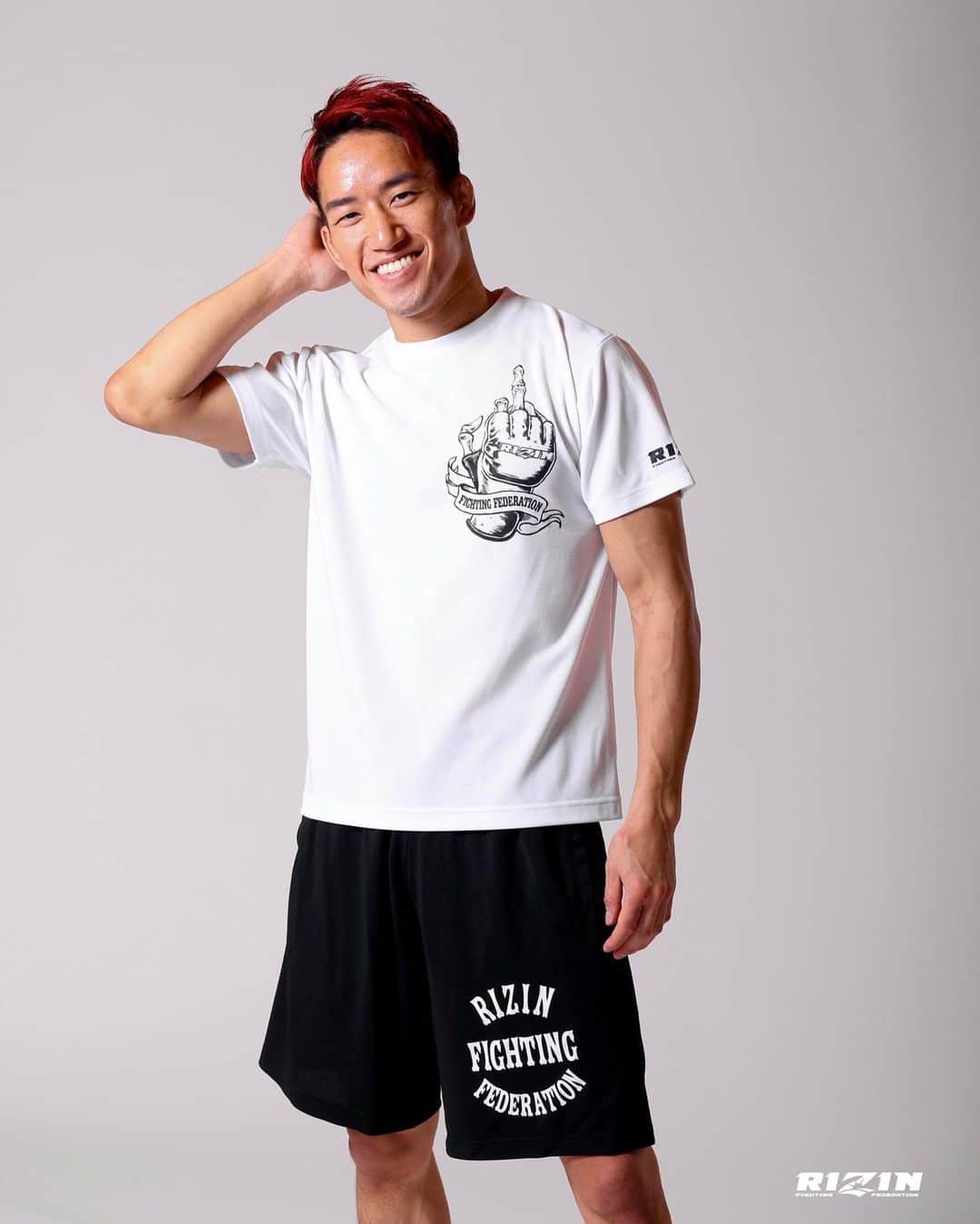 RIZIN FF OFFICIALのインスタグラム：「--RIZIN ONLINE STORE に"朝倉海" "RENA" "ルイス・グスタボ" が登場--  ⚪︎profile⚪︎ 朝倉海 @kai_asakura_  日本 愛知県 出身 1993年10月31日生まれ 身長/172cm リーチ/174.5cm 所属/トライフォース赤坂  RENA @sb_rena  日本 大阪府 出身 1991年6月29日生まれ 身長/160cm リーチ/156cm 所属/SHOOTBOXING/シーザージム  ルイス・グスタボ　@luiz_killer  ブラジル パラナ 出身 1996年5月25日生まれ 身長/175cm リーチ/179.5cm 所属/EVOLUCAO THAI  ▶︎「ショップを見る」をTAP☝︎」