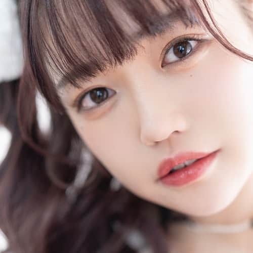 戸田ころね のインスタグラム：「今年も開催㊗️❕  2023/6/28〜7/2 戸田ころね×飛鳥井里奈写真展🖼️ ──────────   “アイドルだった、これからも”   『1/11の撮影、目に見えるものだけでなくあの日の苦しんだころちゃんを収められて写真をやってて良かった』  思い入れのある写真に会いに来て下さい♥︎  #戸田ころね写真展2023  ──────────  2023年6月28日(水)-7月2日(日) 🕛平日13:00〜21:00 土曜12:00〜21:00  初日13:30〜21:00 最終日12:00〜20:00 （閉館30分前最終受付）  🎟予約なし入場料500円再入場可  📍gallery MIRU渋谷 東京都渋谷区渋谷2-14-13岡崎ビルB1  ──────────」