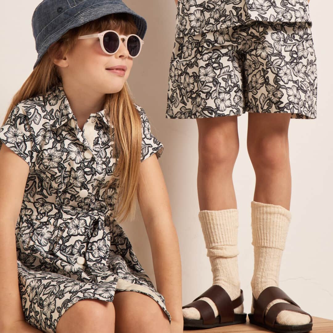 bonpointのインスタグラム：「Bonpoint SS23 | Summer prints on the horizon. ​ Prints in shades of grey and white float on your little ones. ​  #Bonpoint #BonpointSS23」