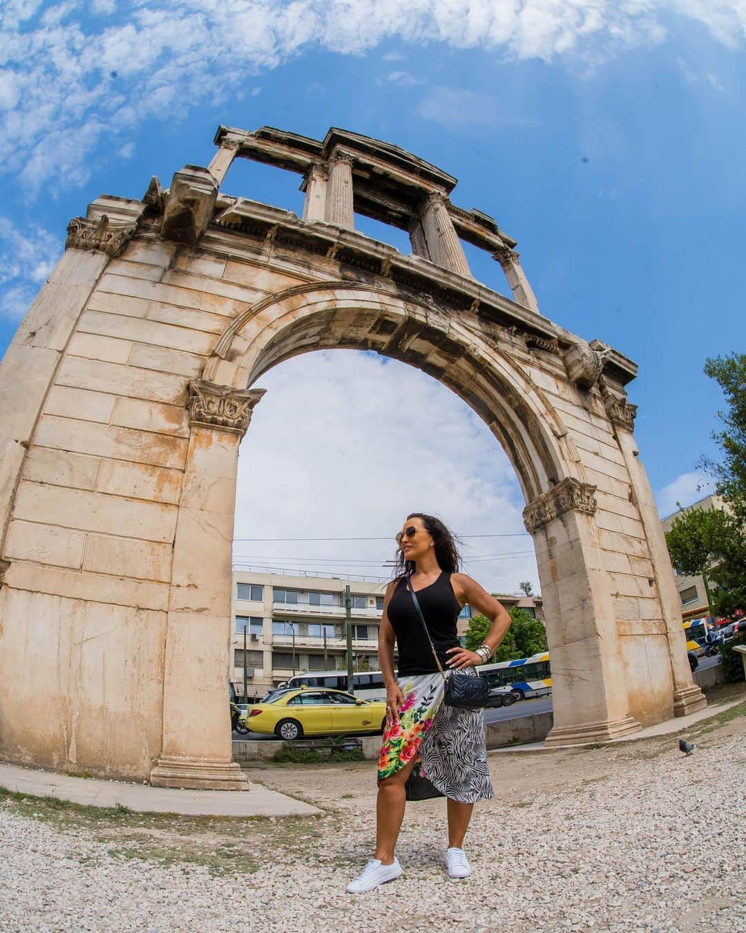 リサ・アンさんのインスタグラム写真 - (リサ・アンInstagram)「There is so much to see here in Athens, Greece and you will see everything I see with my travel series on my @youtube channel.   My visit to The Temple of Olympian Zeus is your first release of many.  📺 📍TheRealLisaAnn  #tourist #athens #greece #thereallisaann   📸: @justtheletterk_img」6月9日 23時10分 - thereallisaann