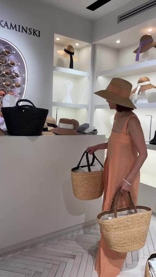 翁安芸のインスタグラム：「@helen_kaminski インスタライブ👒🧡  アーカイブに残します。 私のリアルお買い物も後ほどご紹介します🥰  #helenkaminski #ヘレンカミンスキー #ginzasix #ギンザシックス」