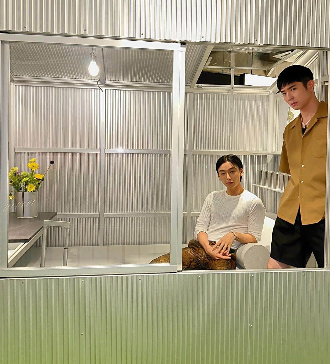 Noah（ノア）のインスタグラム：「SEIT 1898 @rimowa  リモワの125周年アニバーサリー  旅行ではいつもお世話になってます🙇🏻‍♂️  #TaikiNoah#RIMOWA125　 #RIMOWAseit1898」