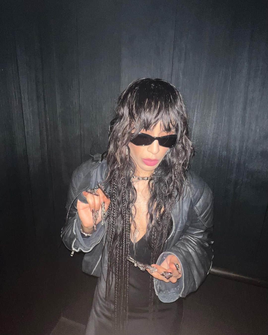 ロリーンのインスタグラム：「Should I just move to NYC…」