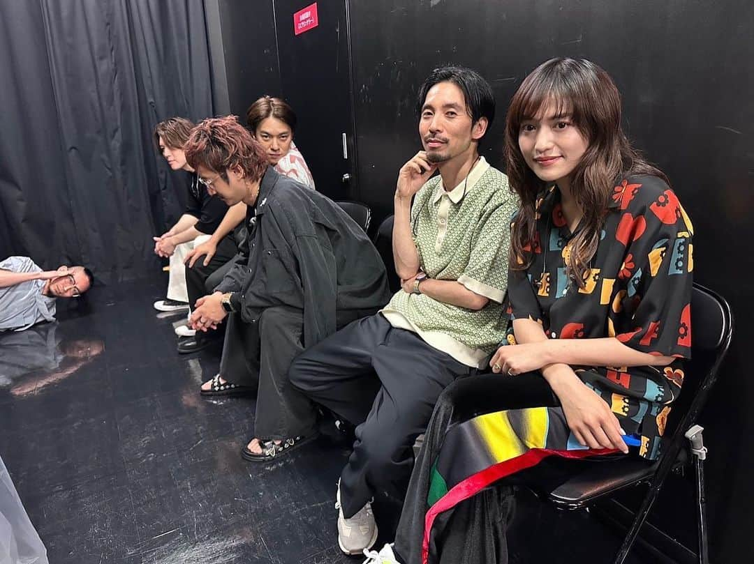 iriのインスタグラム：「iri Hall Tour 2023 "PRIVATE"大阪サンケイホールブリーゼ2日目ありがとうございました！あっという間に終わってしまって帰るのが本当に嫌だった！何時間も演奏してたかった。駄々こねそうだった。 でもまた会えたときの喜びが増すわよね。またすぐ会いましょう！次は名古屋へ💨名古屋のみんなー！待っててねー！！ の前に明日はNHK Venue101📺🌟 テレビの前で会いましょう〜！らぶ〜 #iri_private_tour」