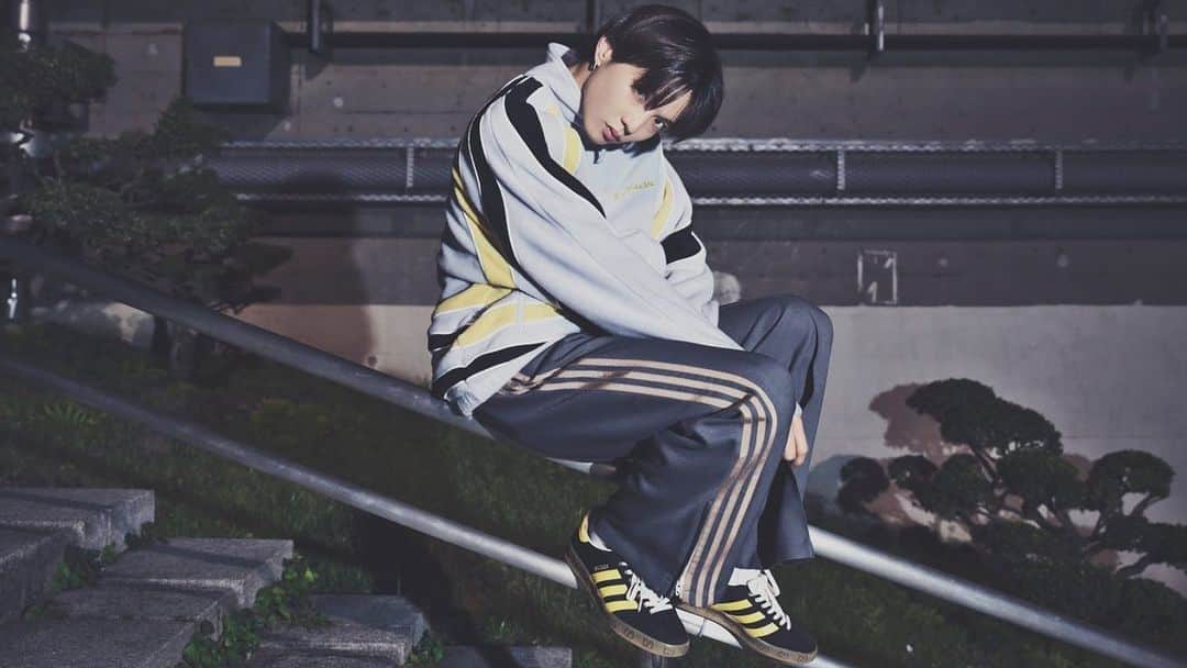 のインスタグラム：「私服写 - 𝐂𝐚𝐬𝐮𝐚𝐥 𝐰𝐞𝐚𝐫 𝐏𝐡𝐨𝐭𝐨𝐬𝐧𝐚𝐩.  제 사복이에요! 어울려요？  #EXILE #FANTASTICS #佐藤大樹 #taikisato」