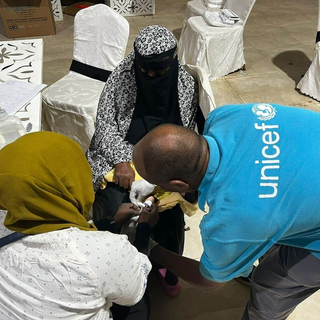 unicefさんのインスタグラム写真 - (unicefInstagram)「Safe at last.  After a period of heavy fighting and lack of access to basic services, children in the Mygoma orphanage in Khartoum, Sudan are now in a safer location.  UNICEF and partners are providing the children with medical care, nutrition, and mental health support.」6月9日 23時07分 - unicef