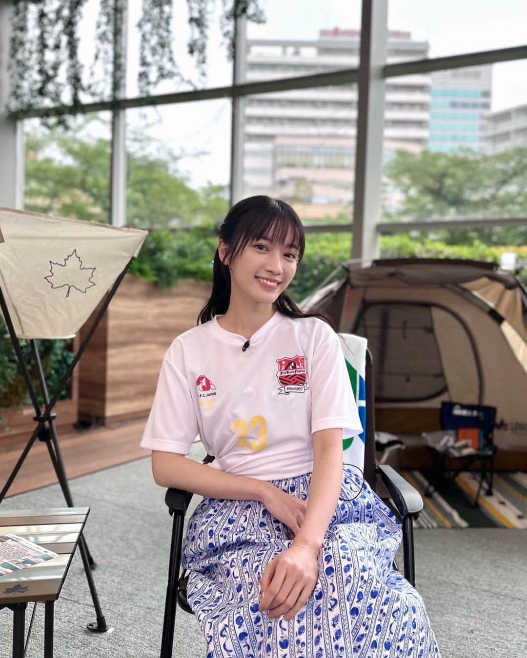 甲斐まりかのインスタグラム：「フジロックSP🏕 観て下さった皆さんありがとうございました☺️  澤部さんとたくさん音楽トークできて楽しかった〜🫣 フジロックまであと2ヶ月切りました！ね！  見逃した方、現在見逃し配信中ですのでぜひ🌱💚 #フジロックSP #フジロック」