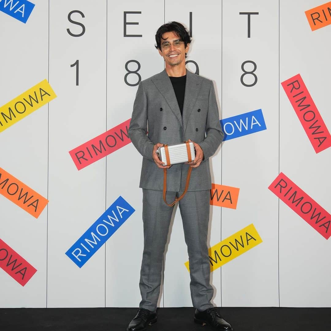 伊藤英明さんのインスタグラム写真 - (伊藤英明Instagram)「RIMOWA125周年、SEIT1898のオープニングに参加しました！6月9日から18日までヨドバシJ6ビルです。リモワっリモワっ  #RIMOWA125 #RIMOWAseit1898 @rimowa」6月9日 23時37分 - thehideakiito