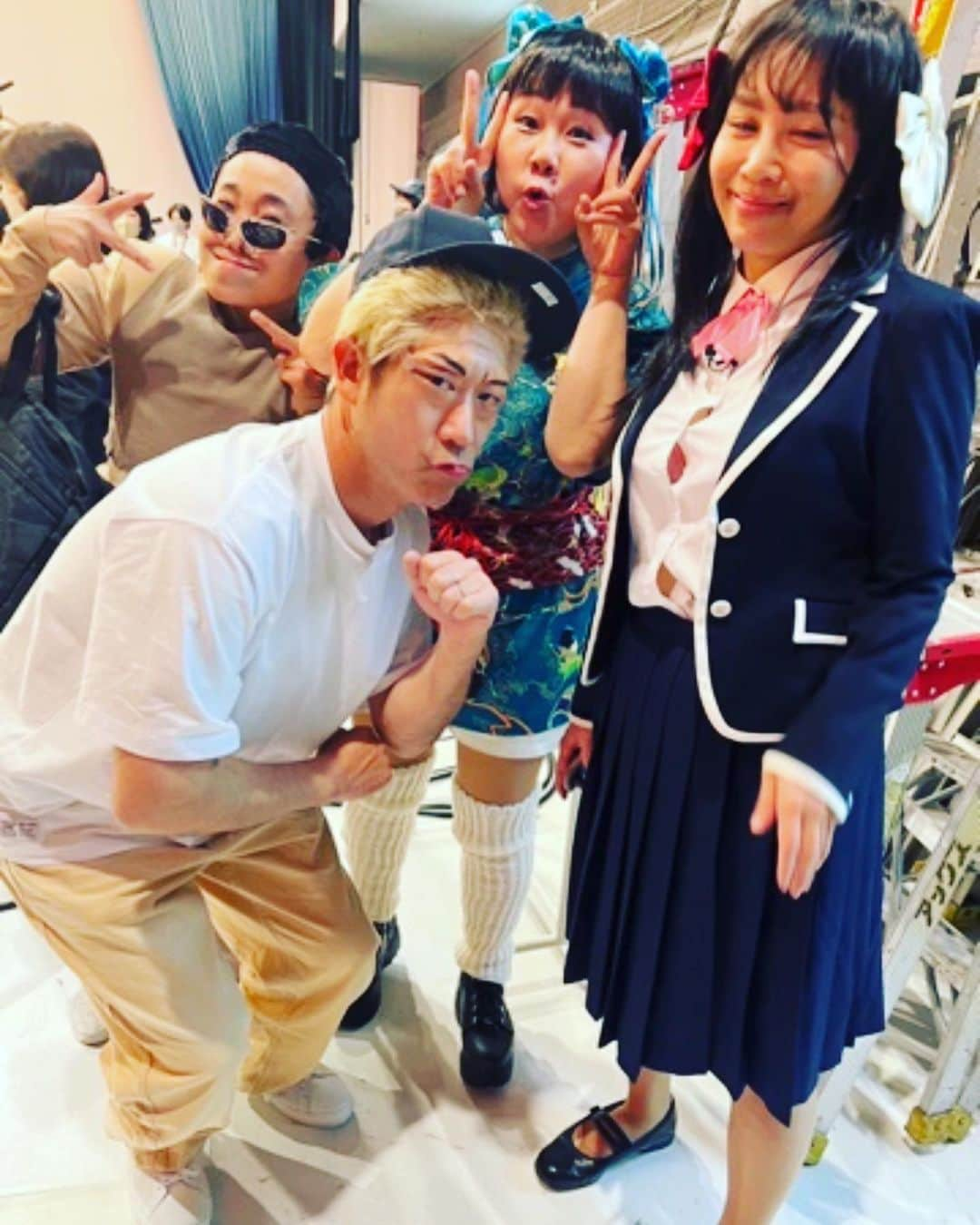 ミラクルひかるさんのインスタグラム写真 - (ミラクルひかるInstagram)「『誰もやっていないモノマネ選手権第二弾』。 　　　必ず出来る！と信じて 渋谷凪咲さんどうにかこうにかモノマネさせて頂きました。ちゃし！（テープで目を釣り上げたのはモノマネ6割エイジングケア4割だお） #水曜日のダウンタウン につけても、他のプロものまね師がテーマに沿って急ぎでモノマネを仕上げる姿はやはり何度みても面白すぎて💦愛らしくってたまりまへん！  　PS.キンタローちゃんの『あのちゃんモノマネ』を見ている時、隣で松村さんが、『うぅ〜んいいねー💨ー』💨と鼻息あらくなってらっしゃいました。🍻#ミラクルひかる」6月9日 23時57分 - miracle_hikaru_official