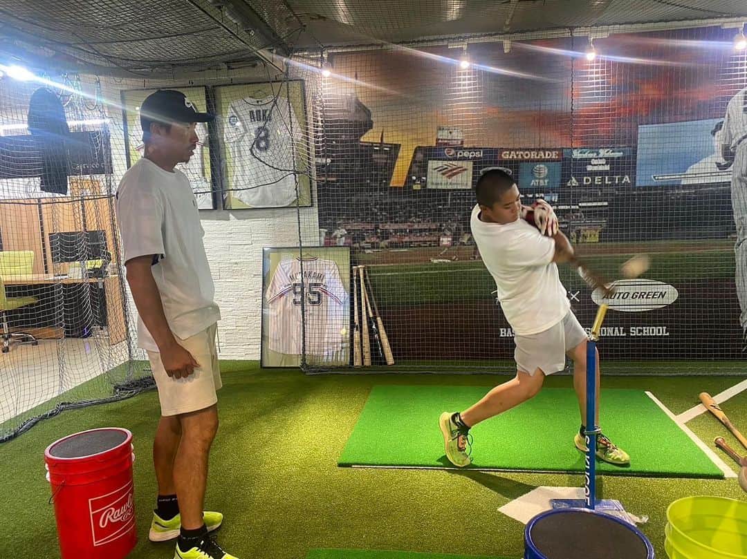 上田剛史のインスタグラム：「スクール生。 意識を大袈裟に！縦に！腰で押していこう⚾️💪💪  #bpsokayama  #野球教室 #野球スクール #上田剛史 #岡山 #cronos  #autogreen」