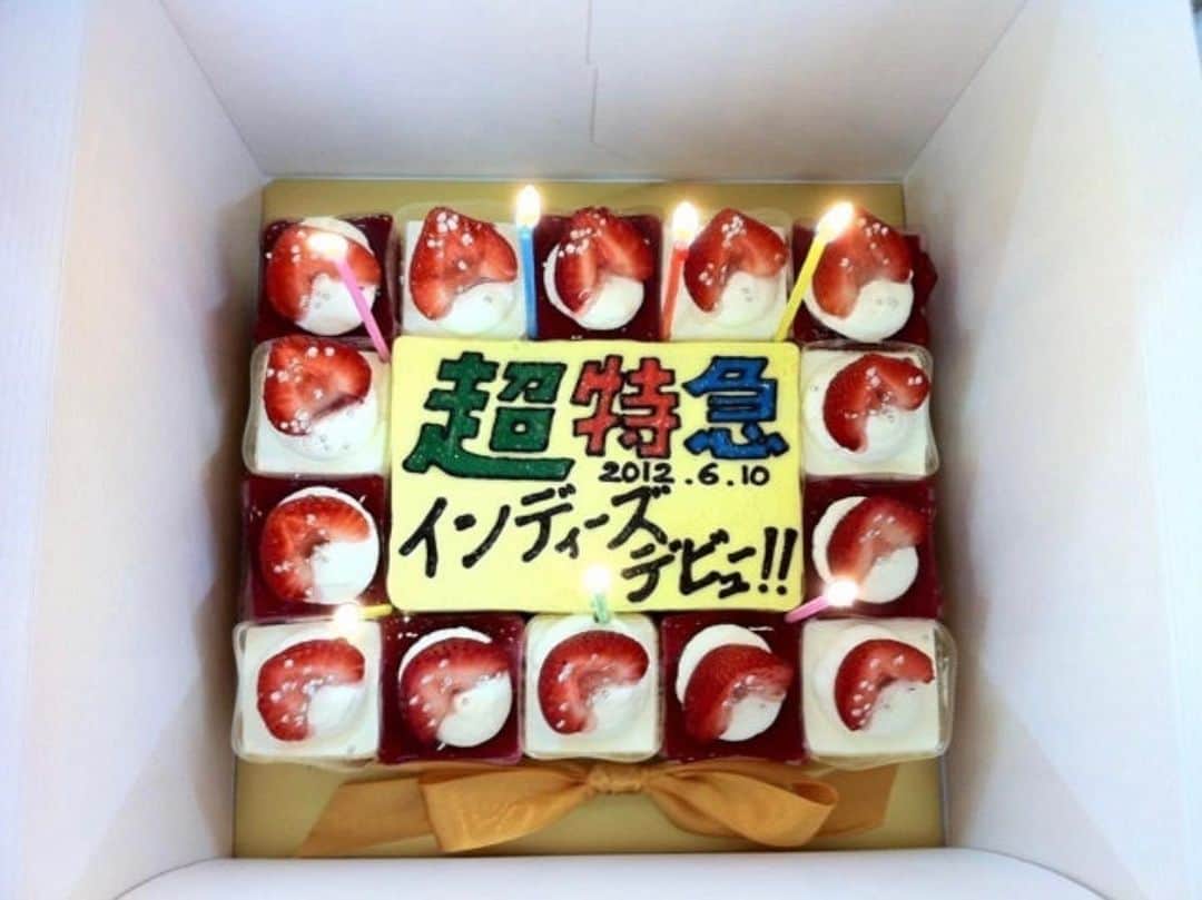 小笠原海のインスタグラム：「CDデビュー11周年 いつもそばにいてくれてありがとう」