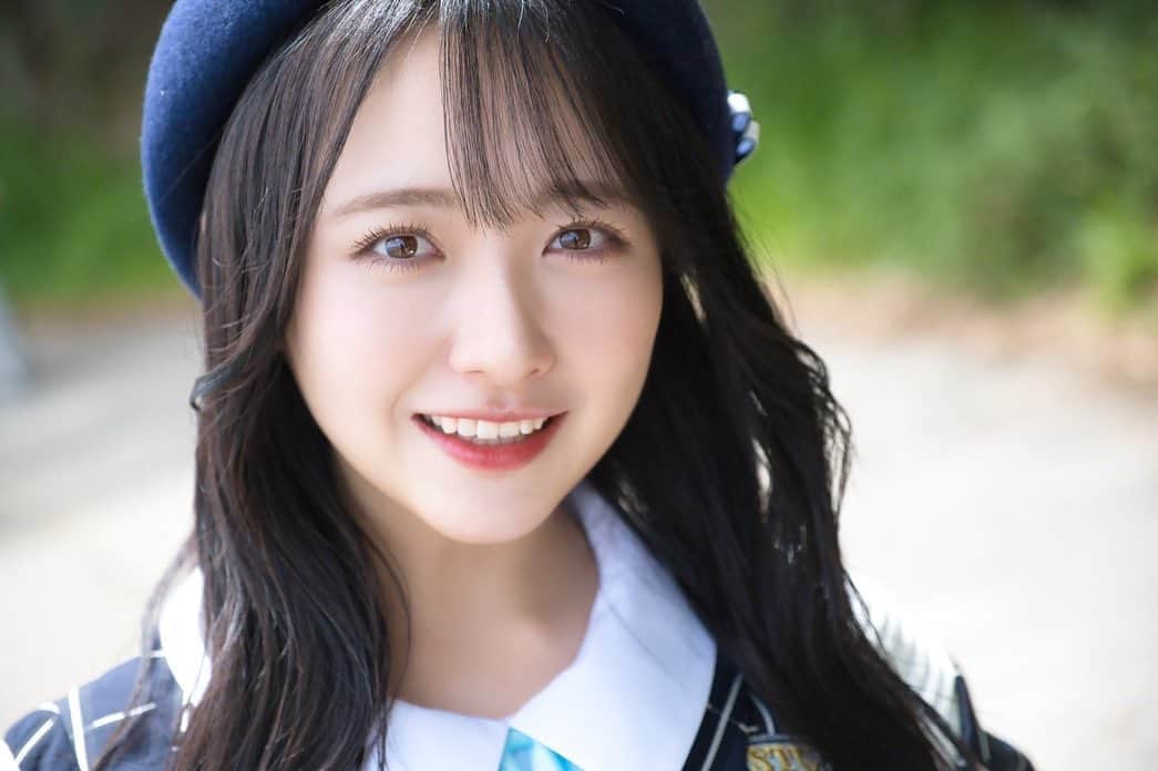 石田千穂のインスタグラム：「オフショット一眼レフで撮ってもらったよー📸✨ #STU48 #石田千穂」