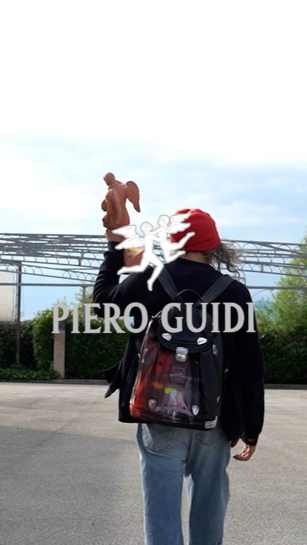 ピエログイディのインスタグラム：「Piero Guidi “Angeli del Nostro Tempo” – Zaino LineaBold mod. “Art Director”. Le nostre idee e la nostra creatività #PieroGuidi LineaBold “Audace come Te” #LineaBold  #Pgcreativefactory #loveitaly」