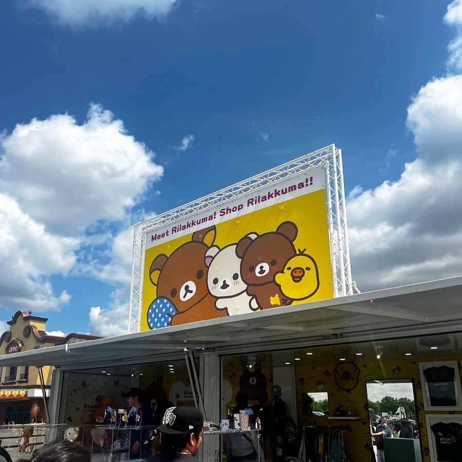 Rilakkuma US（リラックマ）さんのインスタグラム写真 - (Rilakkuma US（リラックマ）Instagram)「Calling all Rilakkuma fans! 📣  Hi #Newark!  The #Rilakkuma_USATour is here at Mills at Jersey Gardens (Parking lot by the AMC) with a treasure trove of exclusive merchandise! ✨  Visit us between 11 AM - 7 PM. We’re looking forward to seeing you soon! 🐻💕  #Rilakkuma_USATour  #Newark 📍Mills at Jersey Gardens (Parking lot by the AMC) 💙 6/9 Fri - 6/11 Sun 🕰 Open hours: 11 AM - 7 PM  #event #rilakkuma #sanx #kawaii #japanesepopculture #plushies #cute #popups #popupshop #summer #japaneseculture #newark #dallas #losangeles #sanfrancisco #seattle #chicago」6月10日 0時55分 - rilakkumaus