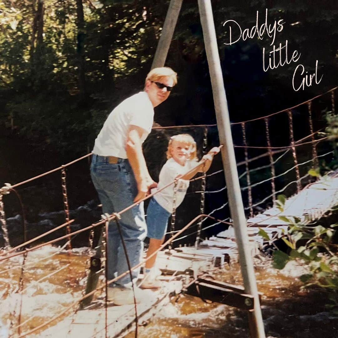 ティファニー・アルボードさんのインスタグラム写真 - (ティファニー・アルボードInstagram)「“Daddy’s Little Girl” is out now!! 🥹 // link in bio // #daddyslittlegirl 🎶 This song tells the story of growing up and all the ways my dad shaped me into who I am. (& all my favorite memories with him!) So it’s very special to me. ❤️ I hope it makes you smile and think of your own favorite memories! - ✨ Shout out to everyone that made this song possible! To @n8pyfer for the beautiful production, the guitars, the ukulele, adding the dreamy yet nostalgic touch and perfect compliment to the song. You captured it all perfectly and this song (& album) is what it is cause of you! 🙏 To @scottbwiley for mastering this baby, thank you! To @alexdeanedwards for the awesome guitar parts! And of course, shout out to my dad for all the inspiration! Couldn’t have done it with out the team behind this.  - 💭 #QOTD: Have you streamed it yet!? 🙈」6月10日 1時01分 - tiffanyalvord