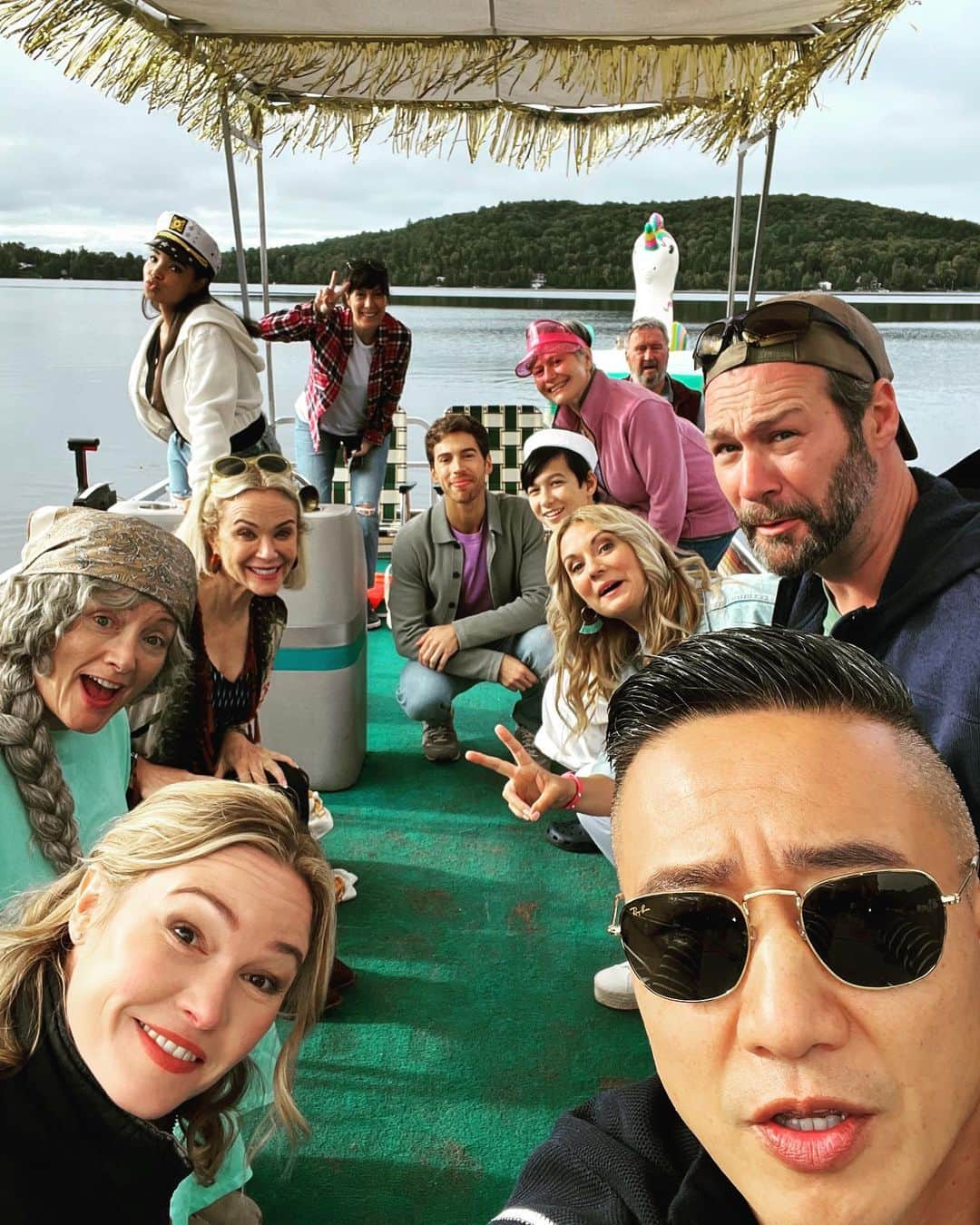 ローレン・ホリーさんのインスタグラム写真 - (ローレン・ホリーInstagram)「Yay! It’s finally summertime at The Lake! Season 2 is NOW on @primevideo and @primevideoca. JUMP IN! I had a blast with this cast - Swipe for my first and one of my last nights with these crazy cottagers.  #thelakeonprimevideo #thelakeseason2 #mimsy #BTS」6月10日 1時13分 - laurenholly