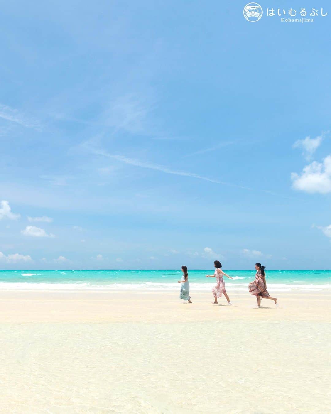 HAIMURUBUSHI はいむるぶしさんのインスタグラム写真 - (HAIMURUBUSHI はいむるぶしInstagram)「小浜島・はいむるぶしから癒しの風景をお届けします。 真っ白な砂浜と青い海… ここは南海の楽園、八重山諸島。 夏のティダ(太陽)に照らされ、大自然が煌めく場所。 今年も多くの観光客が訪れ、自然に癒される島時間を過ごせるようにお祈りします。 #沖縄 #八重山諸島 #離島 #旅行 #夏 #休日 #自然 #景色 #海 #砂浜 #リゾート #ホテル #はいむるぶし  #japan #okinawa #island #travel #beautiful #scenery #summer #vacation #resort #hotel #haimurubushi」6月10日 1時28分 - haimurubushi_resorts