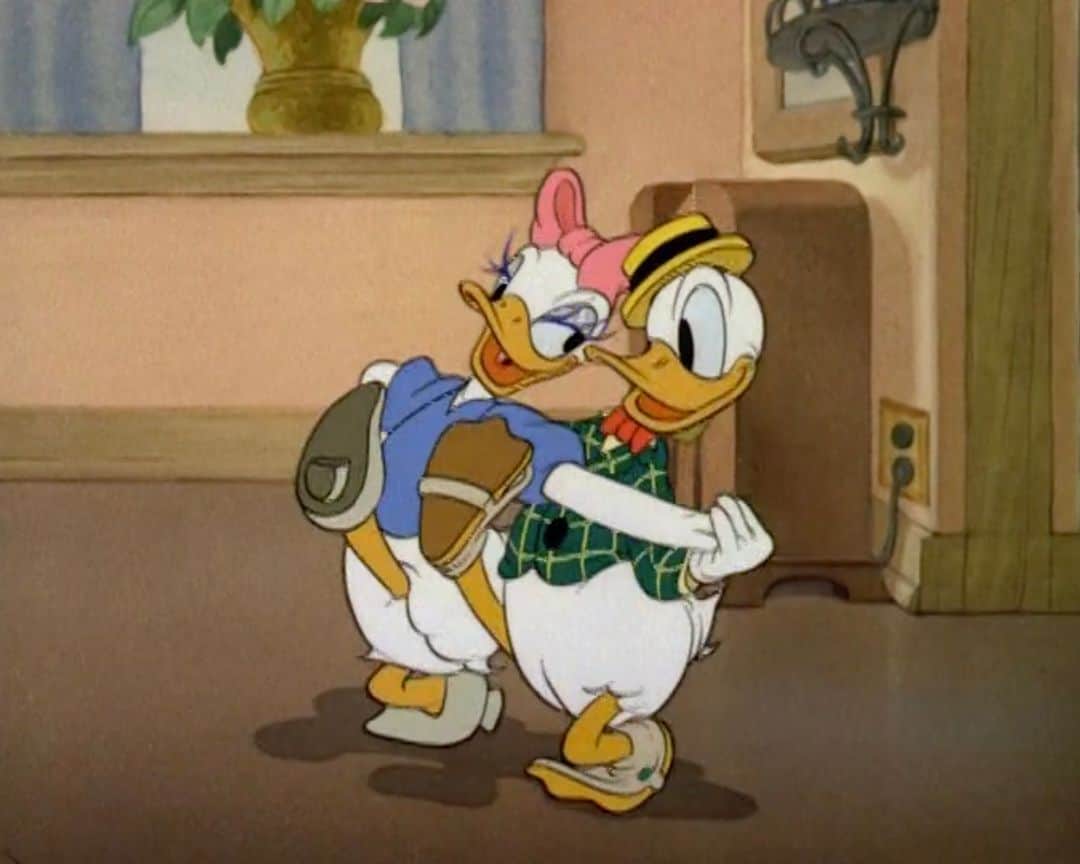 ウォルト・ディズニー・アニメーション・スタジオズさんのインスタグラム写真 - (ウォルト・ディズニー・アニメーション・スタジオズInstagram)「Happy birthday to the duck with the sweetest disposition! Donald Duck made his first appearance on June 9, 1934.」6月10日 2時02分 - disneyanimation