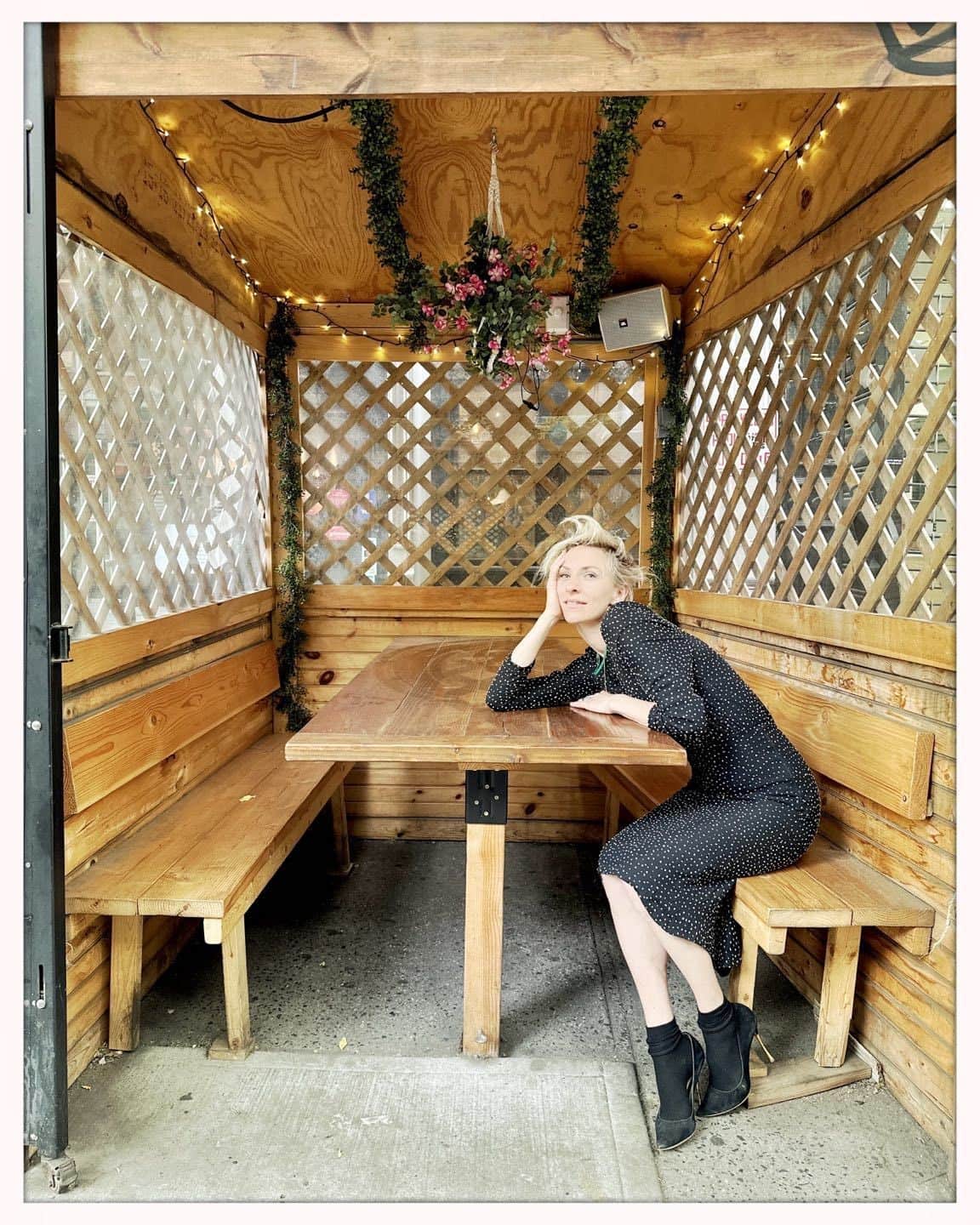ミッキー・サムナーのインスタグラム：「Looking at you @carterbsmith ❤️🪨🫀」