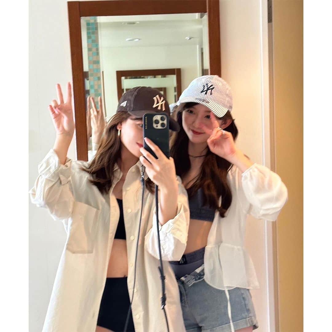PATRA magazineさんのインスタグラム写真 - (PATRA magazineInstagram)「【おしゃれさんから学ぶ♡盛れる水着フォト👙】  一人でも友達とでも♡  これから増える水着フォトの盛れる撮り方を 今からおさえておこ💕  保存しておけば撮る時も安心だよ♪  ＼ thank you 🦢 ／ @emmay0405 / @treaturself_una @nami___grm / @nanamiio3 @__r_n_k_oo0 /@ykn__1220  今みんなの中で流行っている事やアイテムがあれば @patra__jp をタグ付けしてぜひ教えてね🔔  皆さんのすてきな投稿をぜひ紹介させてください！  #水着 #水着コーデ #水着フォト2023」6月10日 12時00分 - patra__jp