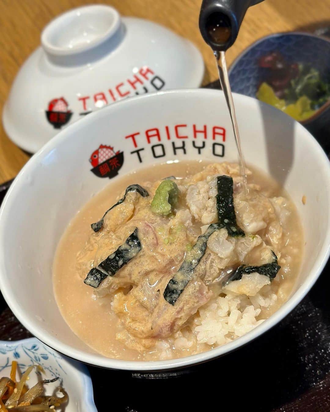 秋山具義さんのインスタグラム写真 - (秋山具義Instagram)「ロゴデザインしている、広尾EAT PLAY WORKS『TAICHA ...