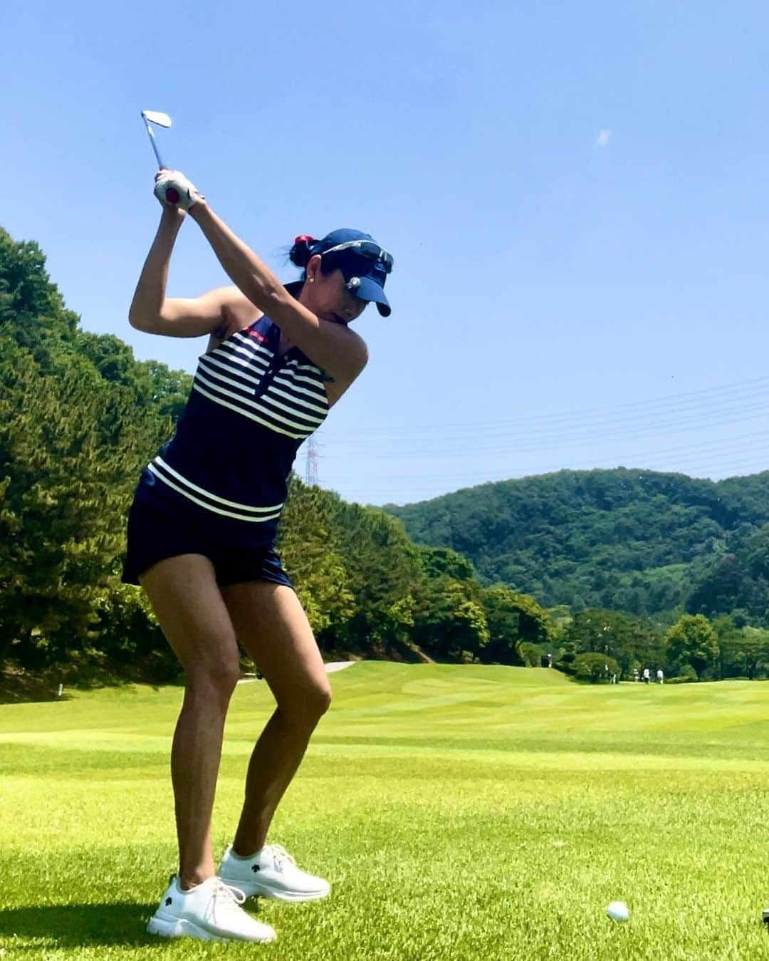 Areum Jungさんのインスタグラム写真 - (Areum JungInstagram)「Golf day 💕  결국 또 몇달만에 😅😅 날씨도 코스도 내 실력빼곤 전부 👍👍  #골프 #golf」6月10日 13時19分 - areumjung