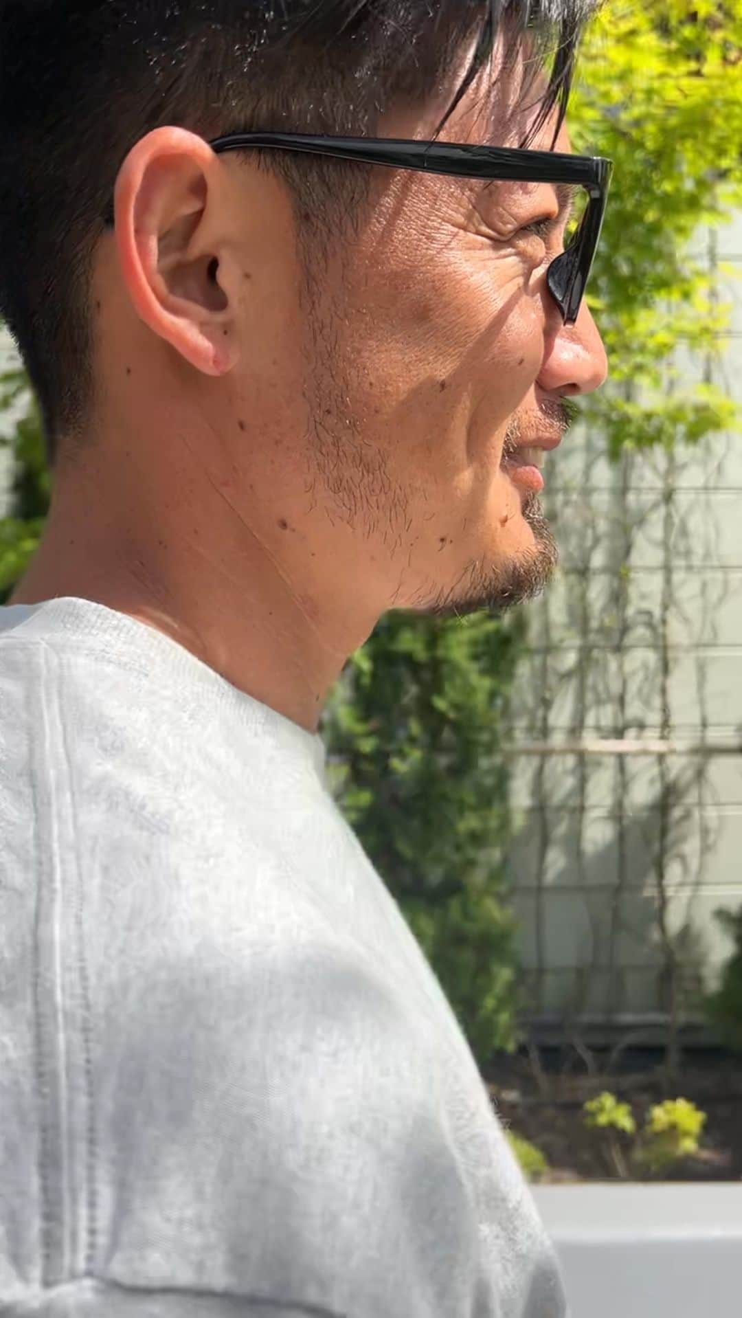 Hiiiiikoのインスタグラム：「♡ . . 人生の半分は、あなたとだね❤️ この15年間、色々あったけど乗り越えて今がある😌 ありがとう♥️  これからも、追いかけ続けるから😀🤝♥️笑 . . 2023.6.10💍 . . #結婚記念日#夫婦#記念日#デート#カップル#ママ#4人のママ  #結婚15年目#ありがとう#家族」