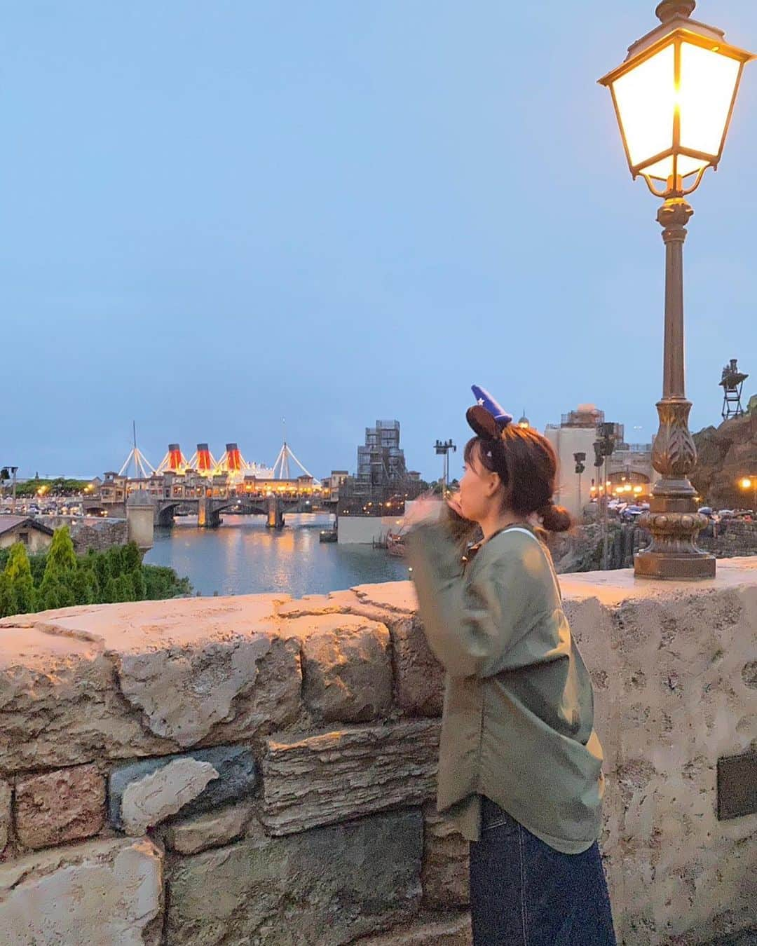 本橋菜子さんのインスタグラム写真 - (本橋菜子Instagram)「🐭🏰 　 とっても幸せだったいつかの休日 ディズニーはやっぱり夢の国でした。   👕 @universaloverall_jp  @universaloverall_tokyo  #universaloverall  #pr」6月10日 10時26分 - nakomotohashi