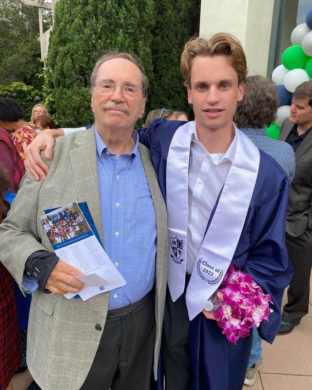 カミール・グラマーさんのインスタグラム写真 - (カミール・グラマーInstagram)「Congratulations to my son, Jude Grammer, upon his graduation from Pacifica Christian HS! @pacificasantamonica Well done Jude!🎓 So proud of you! I Love you! Pacifica Christian is a wonderful Highschool. My husband and I have been very impressed with this great school in the heart of Santa Monica.  #pacificasantamonica #graduation」6月10日 10時32分 - therealcamille