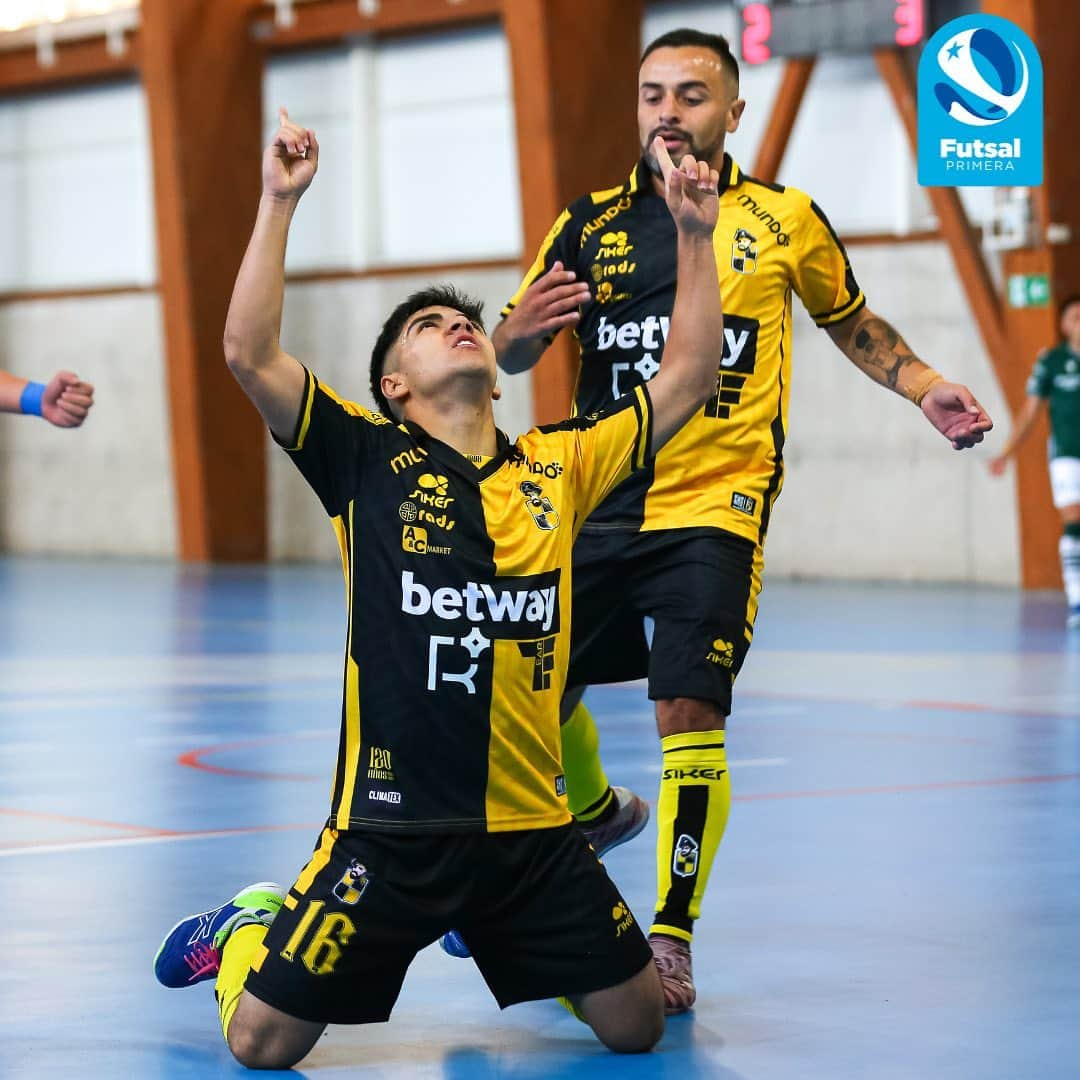 サッカー チリ代表チームさんのインスタグラム写真 - (サッカー チリ代表チームInstagram)「💪 Revisa los resultados de la #Fecha6 del #FutsalPrimera 🏆   @sau.futsal.oficial 2️⃣-5️⃣ @deportesrecoletafutsal  @futsalwanderers 4️⃣-2️⃣ @csydcolocolo  @santiagomorningfutsal 3️⃣-9️⃣ @ohigginsfutsaloficial  @udechilefutsal 3️⃣-2️⃣ @magallanesfutsal  @coquimbounidofutsal 6️⃣-1️⃣ @dpmfutsal   📸 @royalservicescl, @astrosportchile, @vivicorream y @futsalwanderers」6月10日 10時57分 - campeonatochi