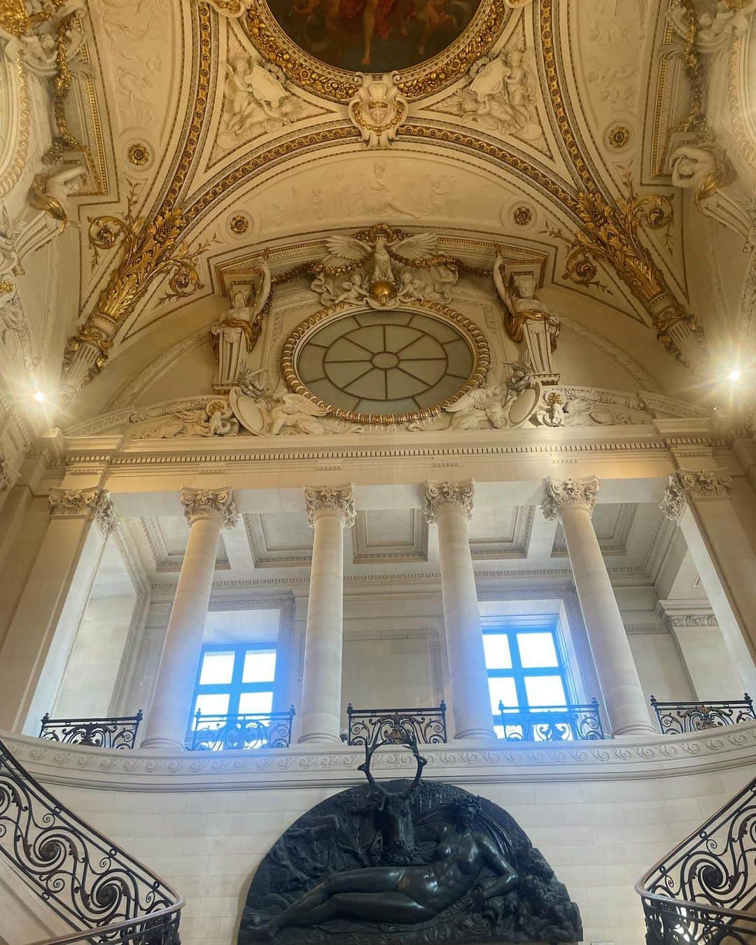 無添加まゆみさんのインスタグラム写真 - (無添加まゆみInstagram)「Louvre museum just for us. Just for @lk_salon_private.  Private Live from @lk_atelier_private」6月10日 10時57分 - mayumikawamura_