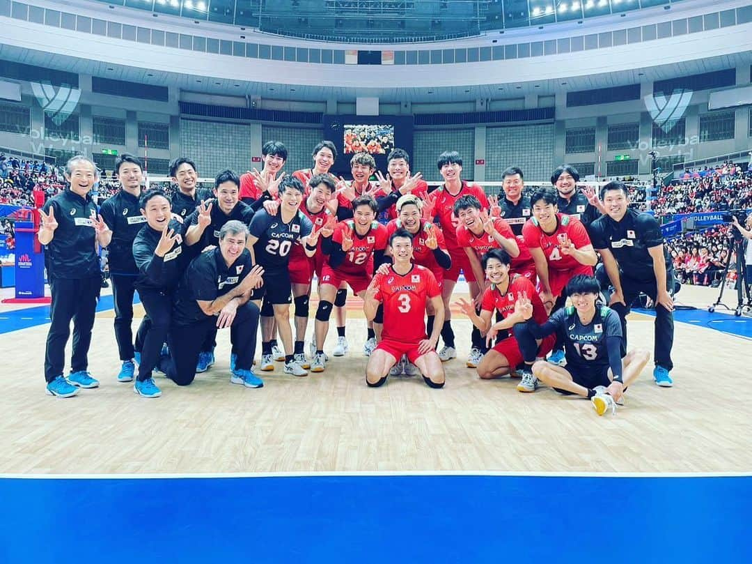 山内晶大さんのインスタグラム写真 - (山内晶大Instagram)「. . . VNL 2023 Nagoya round 🇧🇬🇯🇵 3勝目🤟 . . . #龍神nippon  #Japan #Bulgaria」6月10日 22時45分 - akihiroooo1130