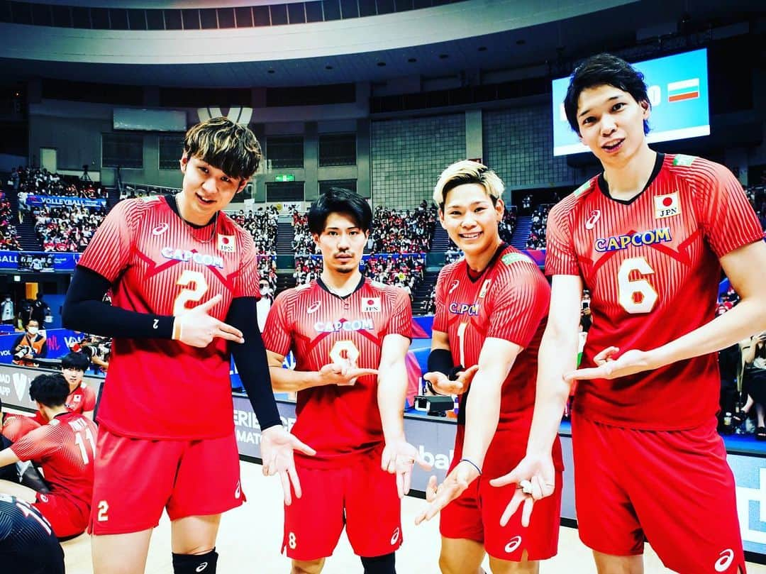 山内晶大さんのインスタグラム写真 - (山内晶大Instagram)「. . . VNL 2023 Nagoya round 🇧🇬🇯🇵 3勝目🤟 . . . #龍神nippon  #Japan #Bulgaria」6月10日 22時45分 - akihiroooo1130