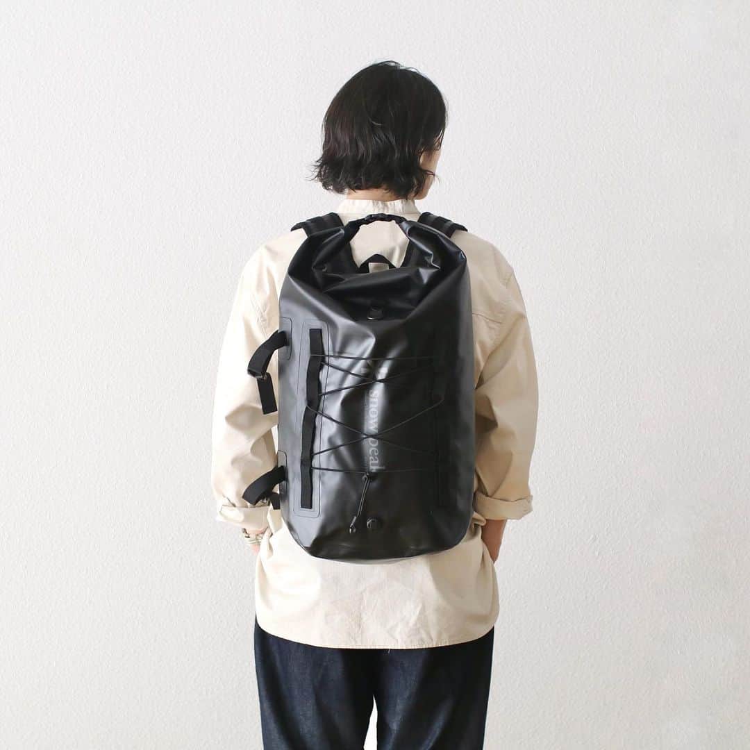 のインスタグラム：「【limited】#10倍PT対象商品!! snow peak apparel × TONEDTROUT / スノーピーク アパレル × トーンドトラウト "Guide Dry Pack 30L" ¥ 20,900- _ 〈online store / @digital_mountain〉 https://www.digital-mountain.net _ 【オンラインストア#DigitalMountain へのご注文】 *24時間受付 *14時までのご注文で即日発送 *1万円以上ご購入で送料無料 tel：084-973-8204 _ We can send your order overseas. Ordering procedure details can be found here. >>http://www.digital-mountain.net/html/page56.html  _ #snowpeakapparel #TONEDTROUT #ノーマティーディー #トーンドトラウト _ 実店舗：#WonderMountain 〒722-0043 広島県福山市船町2-23 JR 「#福山駅」より徒歩10分 #ワンダーマウンテン #japan #hiroshima #福山 #福山市 #尾道 #倉敷 #鞆の浦 近く _ WOMEN/GOODS： @hacbywondermountain _」