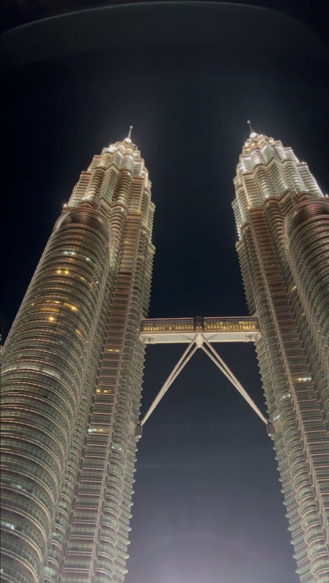 遊海 Yuumiのインスタグラム：「My fav city 🌆  #malaysia #kualalumpur #kl #マレーシア　#クアラルンプール」