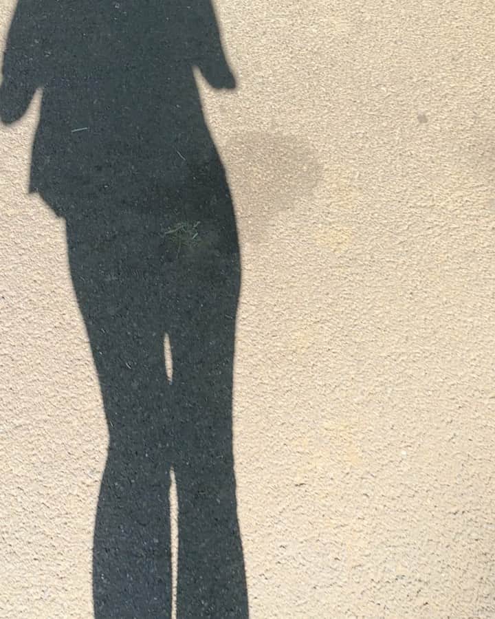 Delia Matacheのインスタグラム：「#morningasmr 🤟🏻」