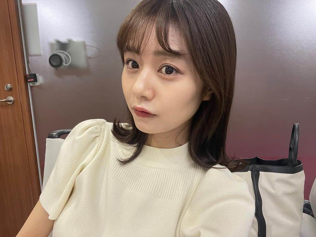 杉浦みずきさんのインスタグラム写真 - (杉浦みずきInstagram)「. 肌調子よかったから ノーマルカメラで撮った🥰 わたし美意識の波すっごいんだけど、 今はある方、笑笑  @unelimit_hana さんに 初めて炭酸ガスパックカーボキシーやってもらった✨  @unelimit_official」6月10日 21時30分 - mizuki_sugiura