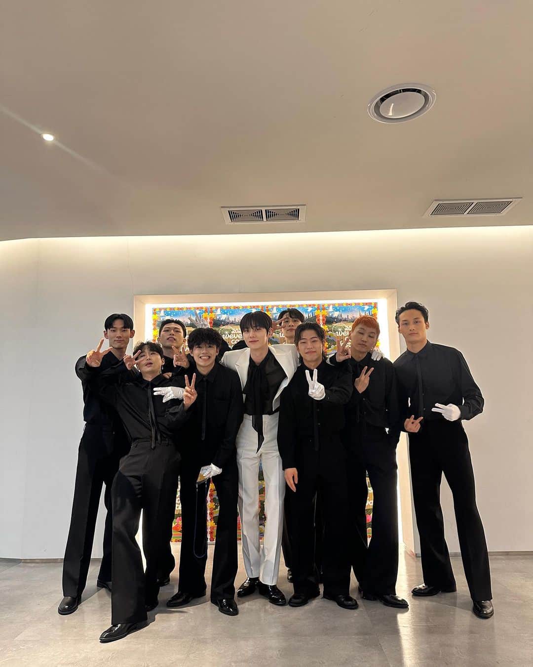 ミンヒョン さんのインスタグラム写真 - (ミンヒョン Instagram)「위버스페스티벌🫶🏻 (물론 일등은 🍑🧡🤭)」6月10日 21時43分 - optimushwang