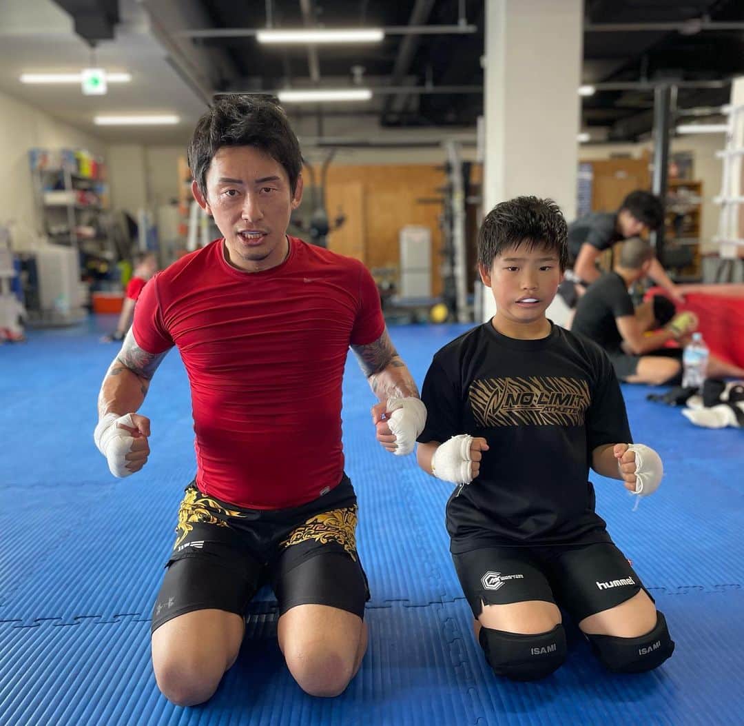 吉永啓之輔のインスタグラム：「たこすけ誕生日おめでとう🎂  落ち着いたら遊びに連れて行くからなぁー✌️」