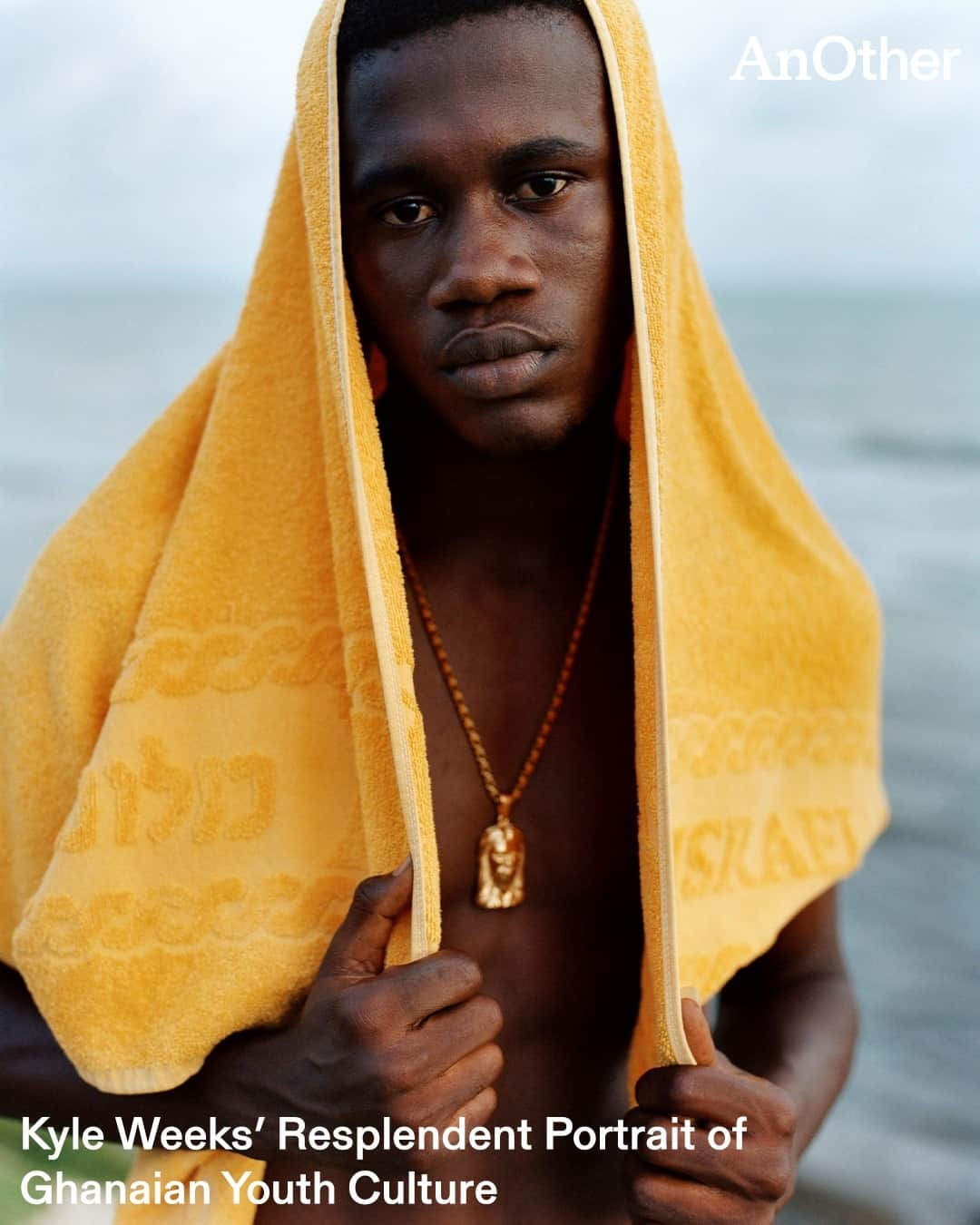 AnOther Magazineのインスタグラム：「@_kyleweeks_’s new photo book Good News is the culmination of six years spent photographing Ghana’s innovative, cosmopolitan and fluid youth culture. "[I want] to photograph people in a way that also feels objective," he says 🇬🇭⁠ ⁠ The creative energy in Accra, as well as conversations he had with friends in his network who were living there, inspired Weeks to keep returning – and he ended up taking somewhere between 12 and 15 trips in total.⁠ ⁠ At the link in bio, @aselodie speaks with Weeks about the allure of Ghana, its evolution since independence, and why he will "always look like an outsider in Ghana" 📲⁠ ⁠ 📸 Good News by @_kyleweeks_」