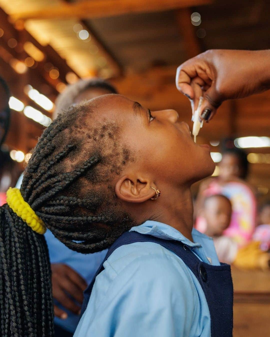 unicefさんのインスタグラム写真 - (unicefInstagram)「Prevention is key.  As the Cholera outbreak continues in Mozambique, UNICEF and partners are rolling out vaccines to children and families to prevent its spread.  #ForEveryChild, a healthy future.  © UNICEF/Franco」6月10日 22時00分 - unicef