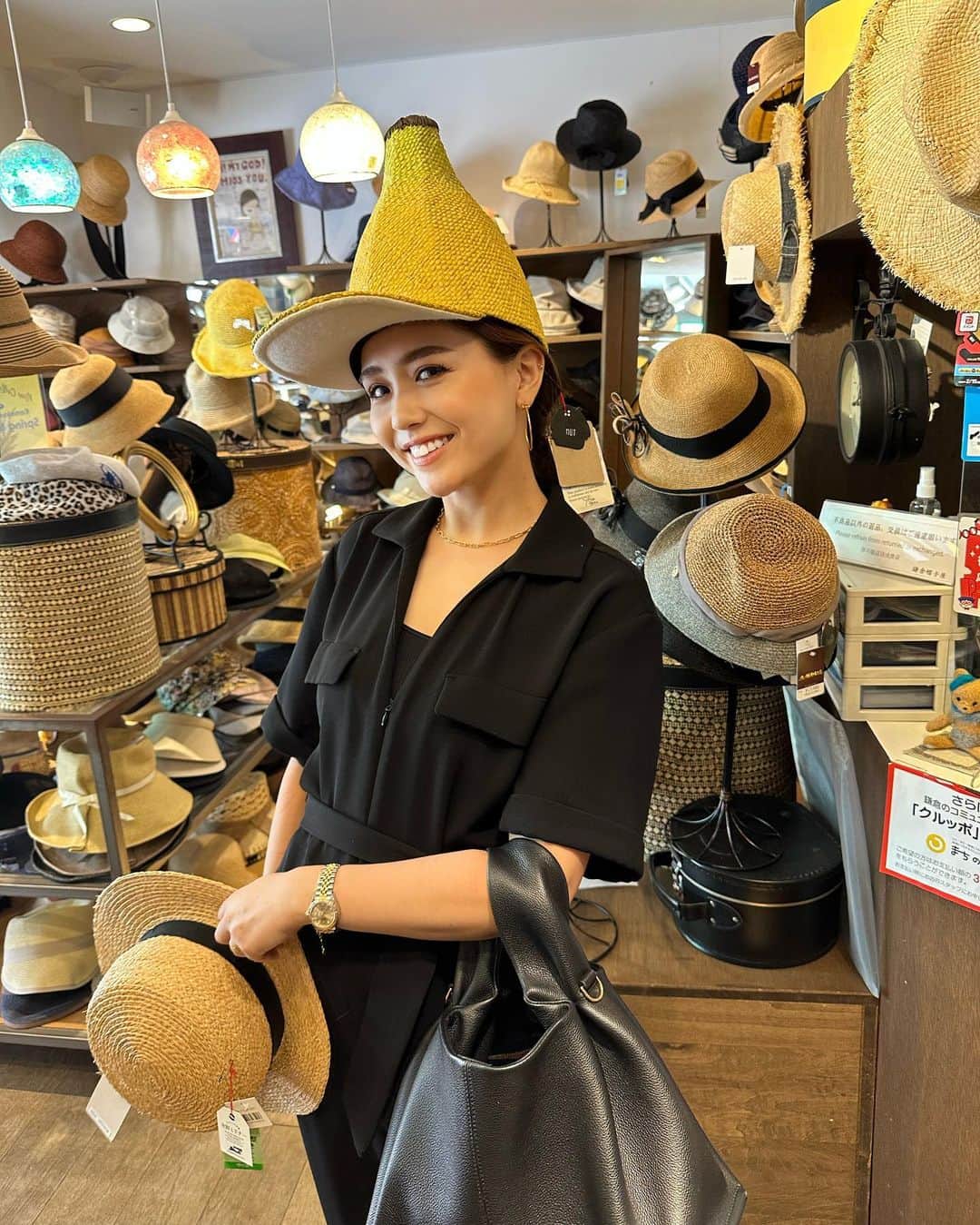 山本いさ奈さんのインスタグラム写真 - (山本いさ奈Instagram)「🍌🍌🍌🍌 鎌倉の小町通りで帽子を買った👒 ばななと迷ったけど、僅差でカンカン帽に決定😌← ねーさんとの楽しい1日🫶🏻  #シスコン」6月10日 22時03分 - _____isana_____