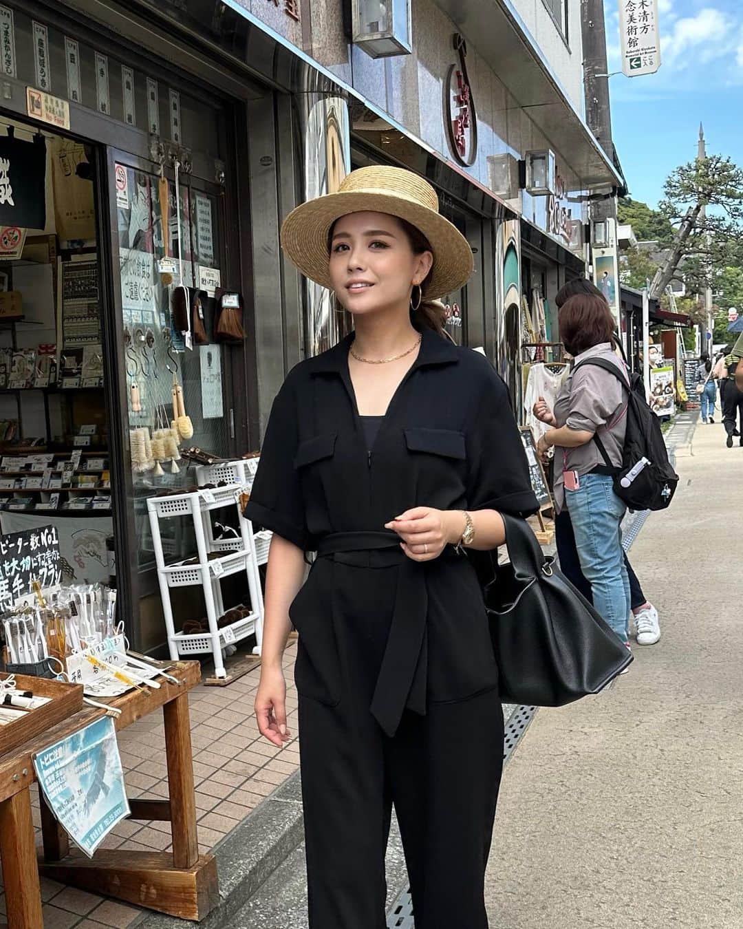 山本いさ奈さんのインスタグラム写真 - (山本いさ奈Instagram)「🍌🍌🍌🍌 鎌倉の小町通りで帽子を買った👒 ばななと迷ったけど、僅差でカンカン帽に決定😌← ねーさんとの楽しい1日🫶🏻  #シスコン」6月10日 22時03分 - _____isana_____