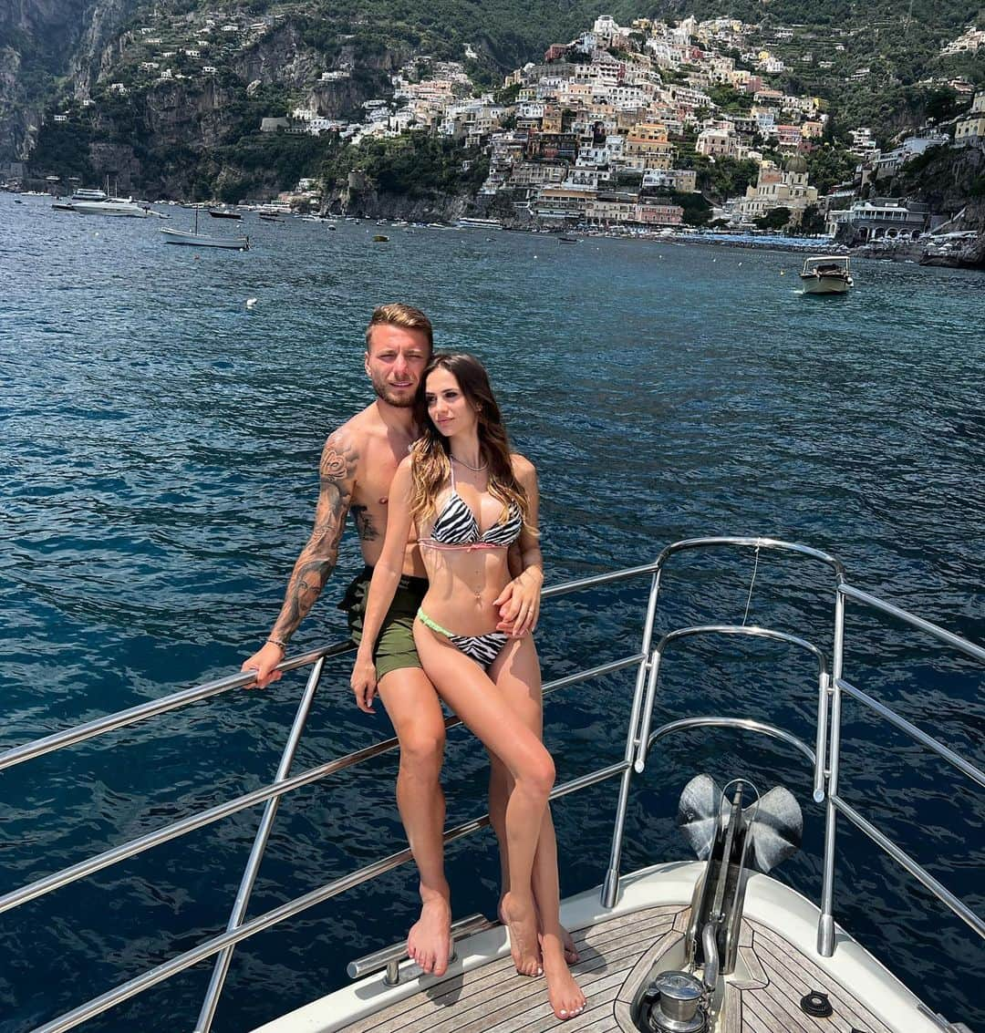 ジェシカ・メレナのインスタグラム：「🌊 🚤 ❤️‍🔥」