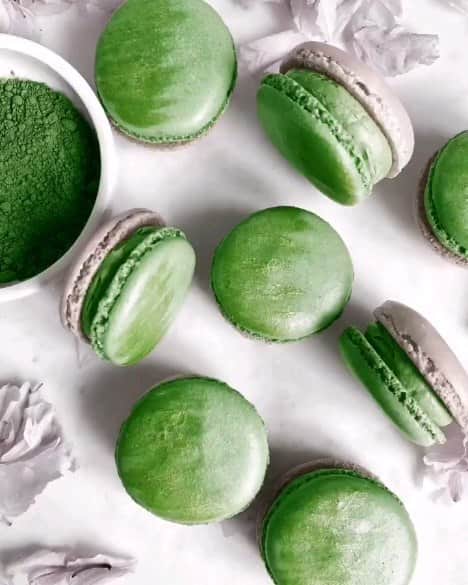 Matchæologist®のインスタグラム：「🎉 #MatchaMagic with 🌿 #Matcha Macarons! 😍 Hands up if you’d love to try these crown jewels of French pastries with a Japanese twist featuring our 🌿 Meiko™ Ceremonial Matcha. (📷: @sweetsbyreens) . 🌿 Our Meiko™ Ceremonial Matcha brews a deeply rich emerald green cordial with a robust body, sweet-savoury undertones and a bouquet of floral notes and delicate tannins — perfect to be brewed on its own or used in your favourite matcha desserts. . Follow our bio link 👉@Matchaeologist to learn more! . Matchæologist® #Matchaeologist Matchaeologist.com」