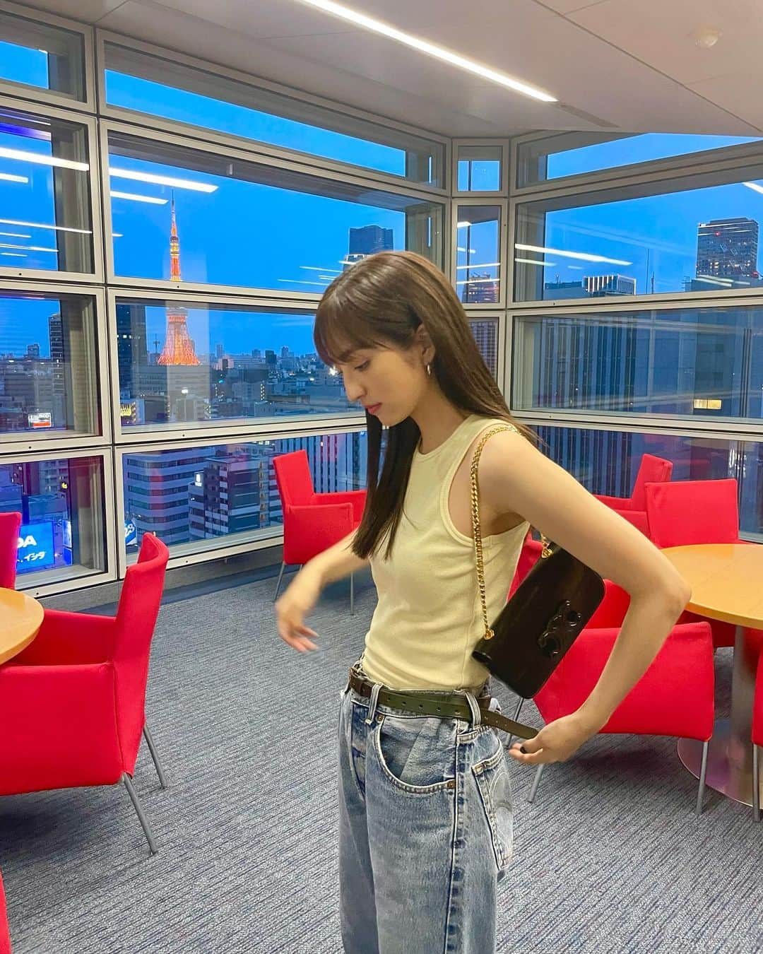 堀田茜さんのインスタグラム写真 - (堀田茜Instagram)「久しぶりの長時間収録🌟 とてもいいことがあったのでまたお知らせします🤍 そのあとヨガに行ってリフレッシュ🧘‍♀️今日はよく寝れそう🌙  #あかねのしふく_」6月10日 22時11分 - akanehotta